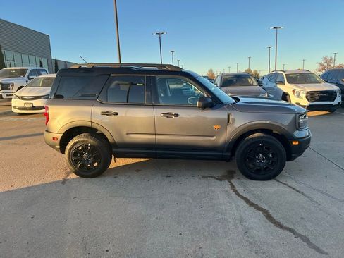Used 2025 Ford Bronco Sport Badlands image 8