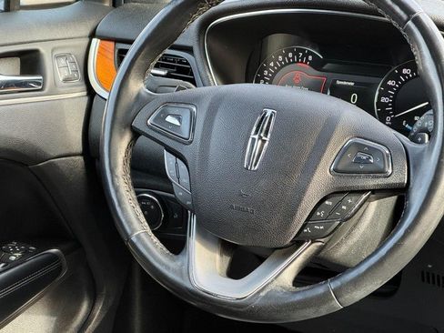 Used 2019 Lincoln MKC Reserve w/ MKC Climate Package image 12