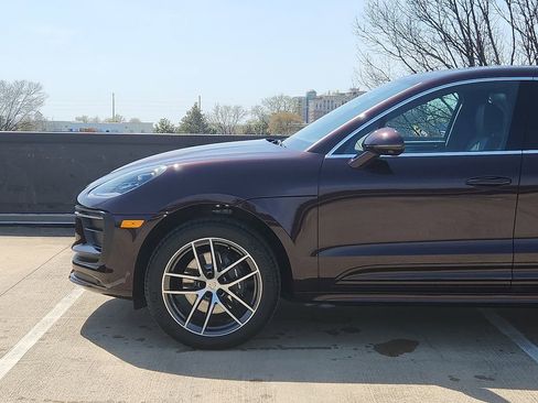 New 2026 Porsche Macan AWD/4WD image 6