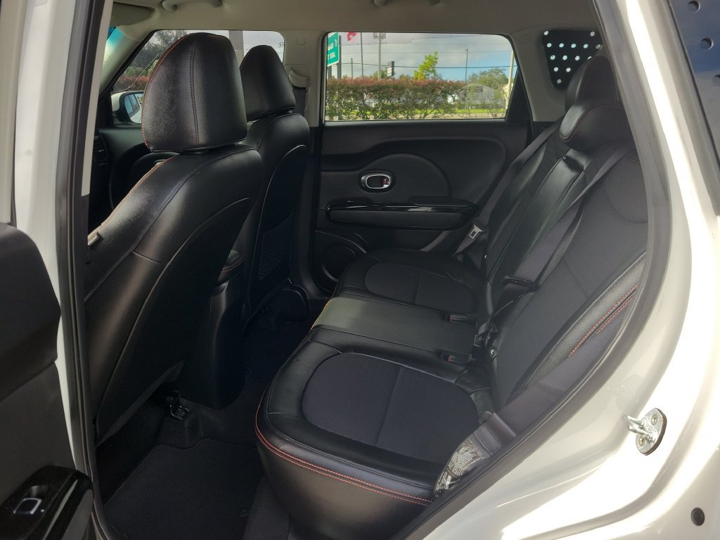 Used 2018 Kia Soul ! FWD image 10