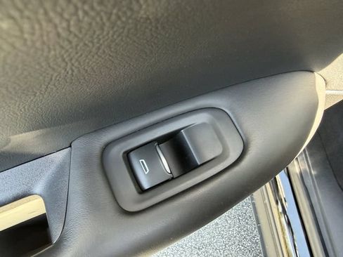 Used 2022 Cadillac XT5 Premium Luxury w/ Platinum Package FWD image 32