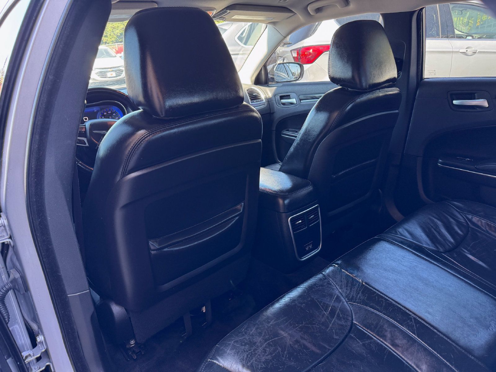 Used 2017 Chrysler 300 Limited AWD/4WD image 15