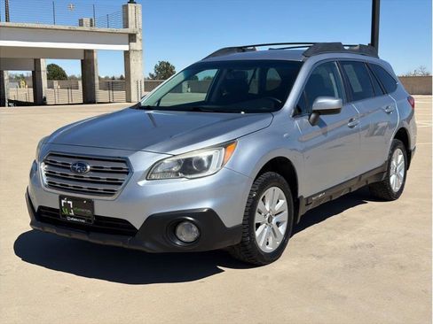 Used 2016 Subaru Outback 2.5i Premium image 3