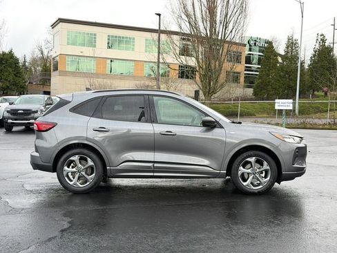 Used 2024 Ford Escape ST-Line image 2