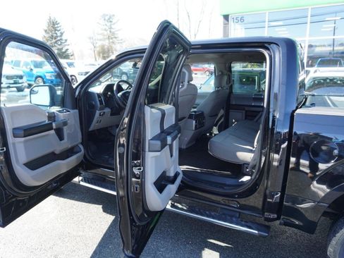 Used 2018 Ford F150 XLT w/ Equipment Group 302A Luxury image 11