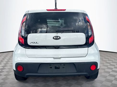 Used 2019 Kia Soul Base image 7