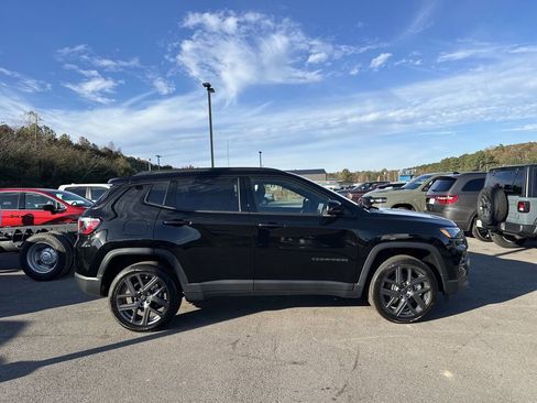 New 2026 Jeep Compass Limited image 2