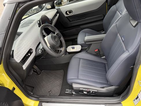 Used 2025 MINI Cooper S FWD image 14