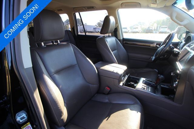 Used 2014 Lexus GX 460 w/ Premium Package AWD/4WD image 5