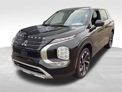 Used 2023 Mitsubishi Outlander SE