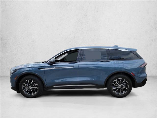 Used 2025 Lincoln Nautilus Premier AWD/4WD image 8