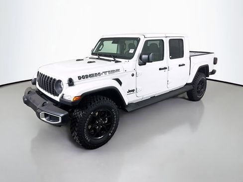 New 2025 Jeep Gladiator Sport image 3