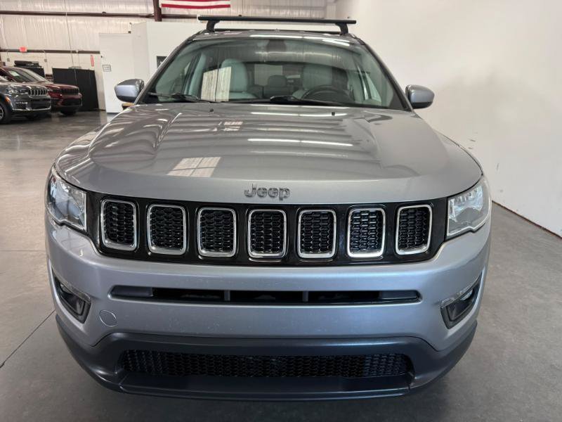 Used 2018 Jeep Compass Latitude w/ Popular Equipment Group FWD image 5