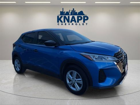 Used 2023 Nissan Kicks S image 7