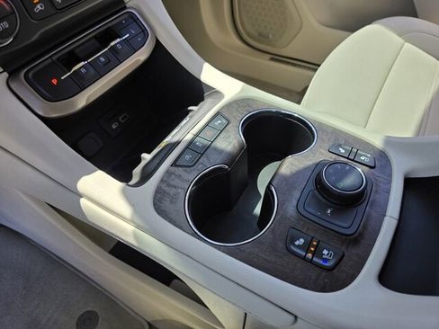 Certified 2023 GMC Acadia Denali w/ Denali Ultimate Package image 21