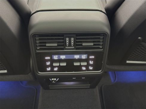 New 2026 Porsche Cayenne image 29