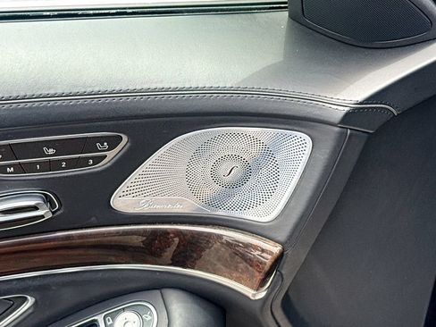 Used 2020 Mercedes-Benz S 560 4MATIC Sedan w/ Premium Package image 20