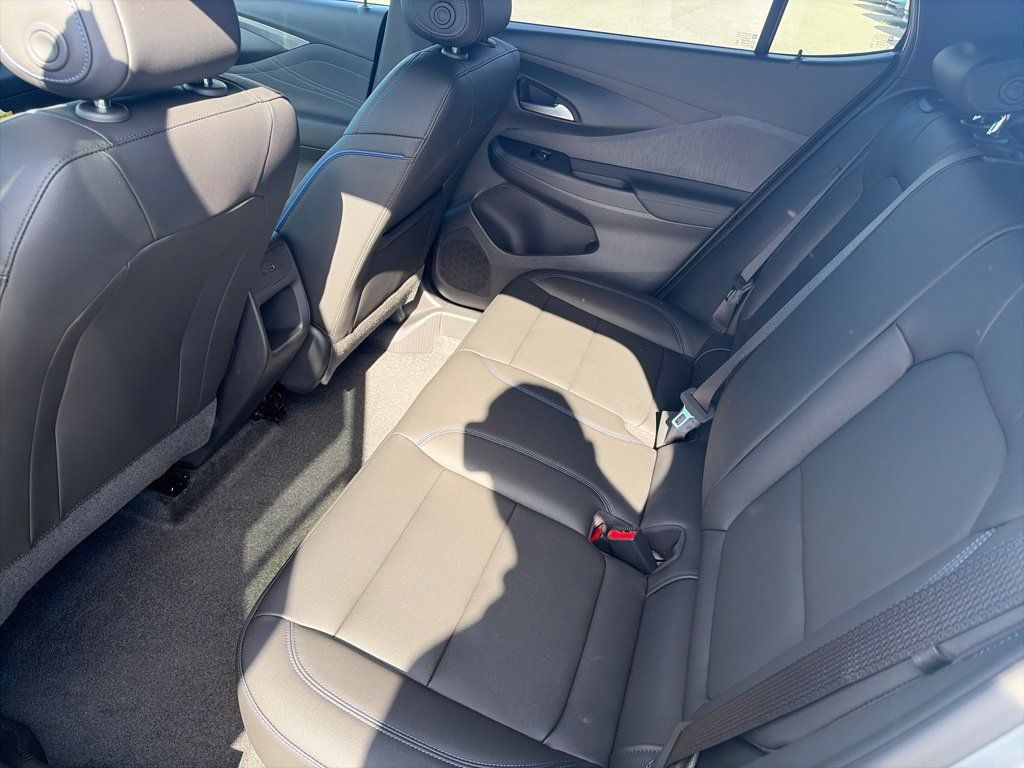 New 2026 Buick Envista Sport Touring w/ Convenience I Package FWD image 11