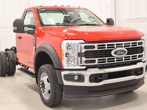 New 2026 Ford F550 4x4 Regular Cab Super Duty image 2