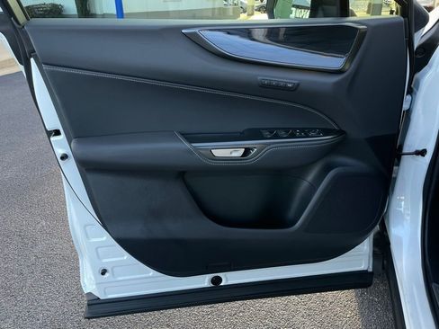 Used 2025 Lexus NX 350h AWD w/ Premium Package image 24