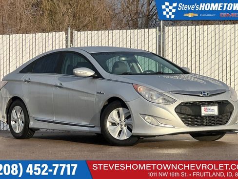 Used 2013 Hyundai Sonata Hybrid image 1