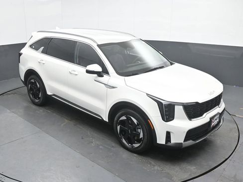Used 2025 Kia Sorento EX AWD/4WD image 32