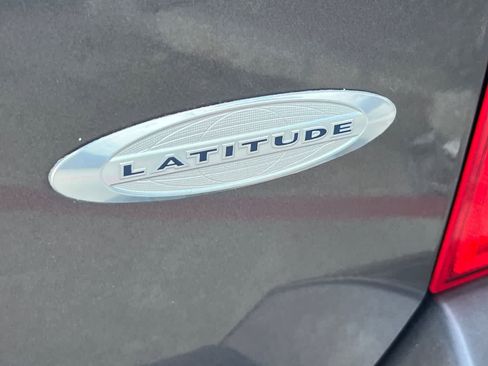 Used 2016 Jeep Patriot Latitude FWD image 13