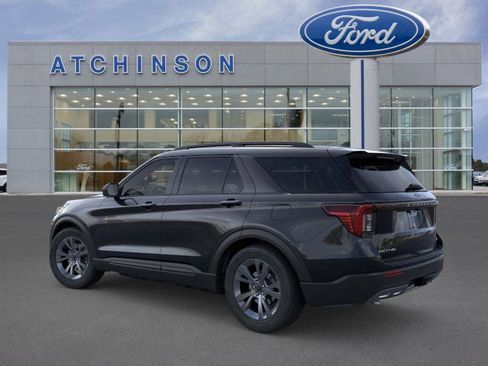 New 2026 Ford Explorer Active w/ Active Comfort Package image 4