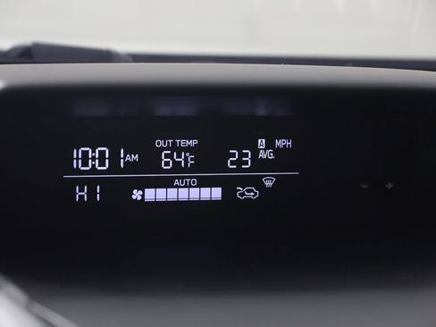 Used 2023 Subaru Crosstrek 2.0i Premium image 25