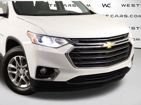 Used 2021 Chevrolet Traverse LT FWD image 51