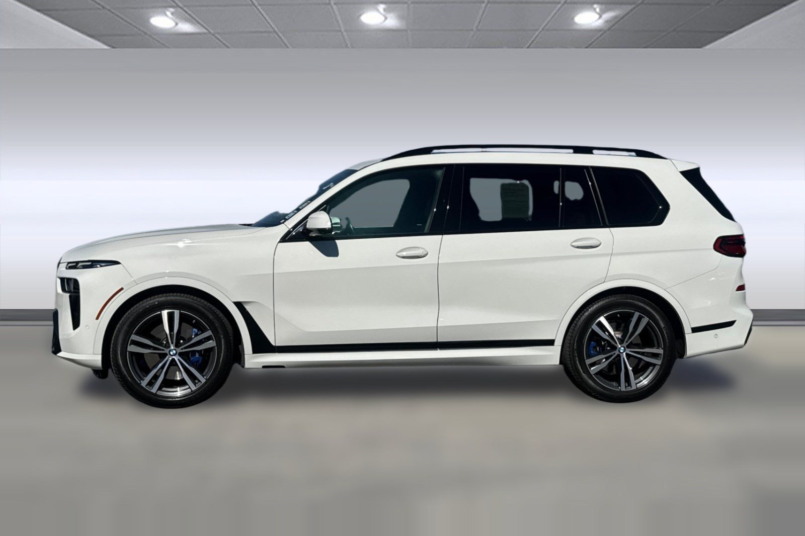 Used 2024 BMW X7 xDrive40i w/ Executive Package AWD/4WD image 2