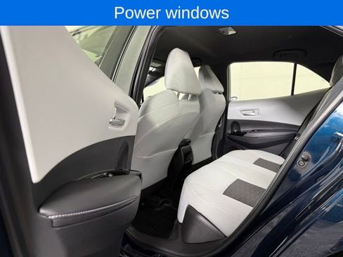 Used 2022 Toyota Corolla SE image 11