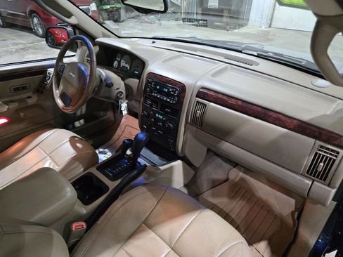 Used 2002 Jeep Grand Cherokee Limited image 38