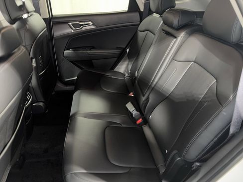 New 2026 Kia Sportage EX image 28
