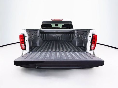 Used 2025 GMC Sierra 1500 Elevation AWD/4WD image 14