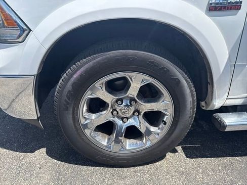 Used 2015 RAM 1500 Laramie w/ Convenience Group AWD/4WD image 15
