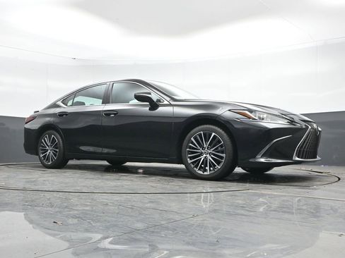 Used 2023 Lexus ES 350 w/ Premium Package image 41