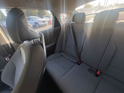 Used 2025 Kia K4 FWD image 39