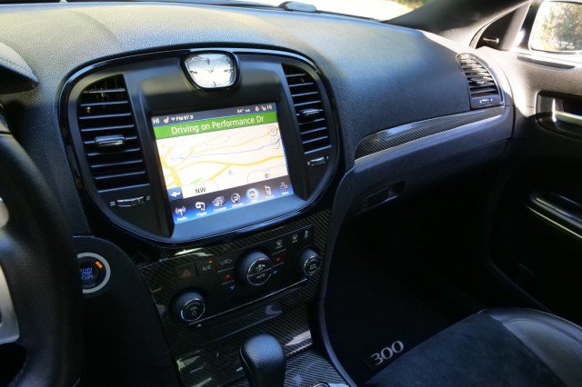Used 2012 Chrysler 300 SRT8 w/ 19-Premium Speaker Group RWD image 18