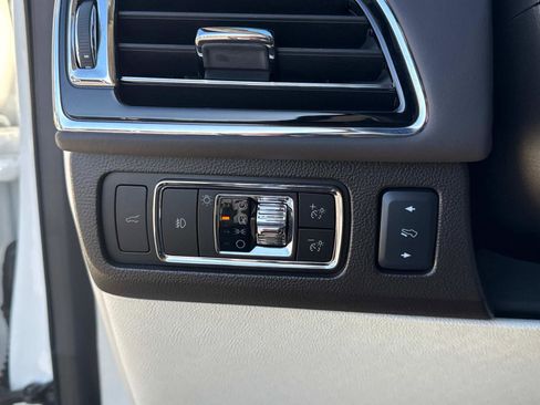 Used 2023 Lincoln Navigator L Black Label image 32