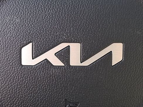 New 2026 Kia Carnival EX FWD image 16