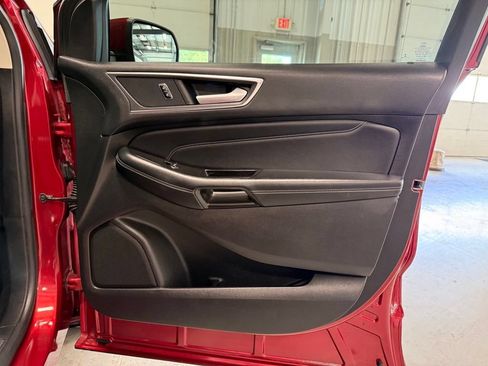 Used 2017 Ford Edge Titanium w/ Equipment Group 302A FWD image 35