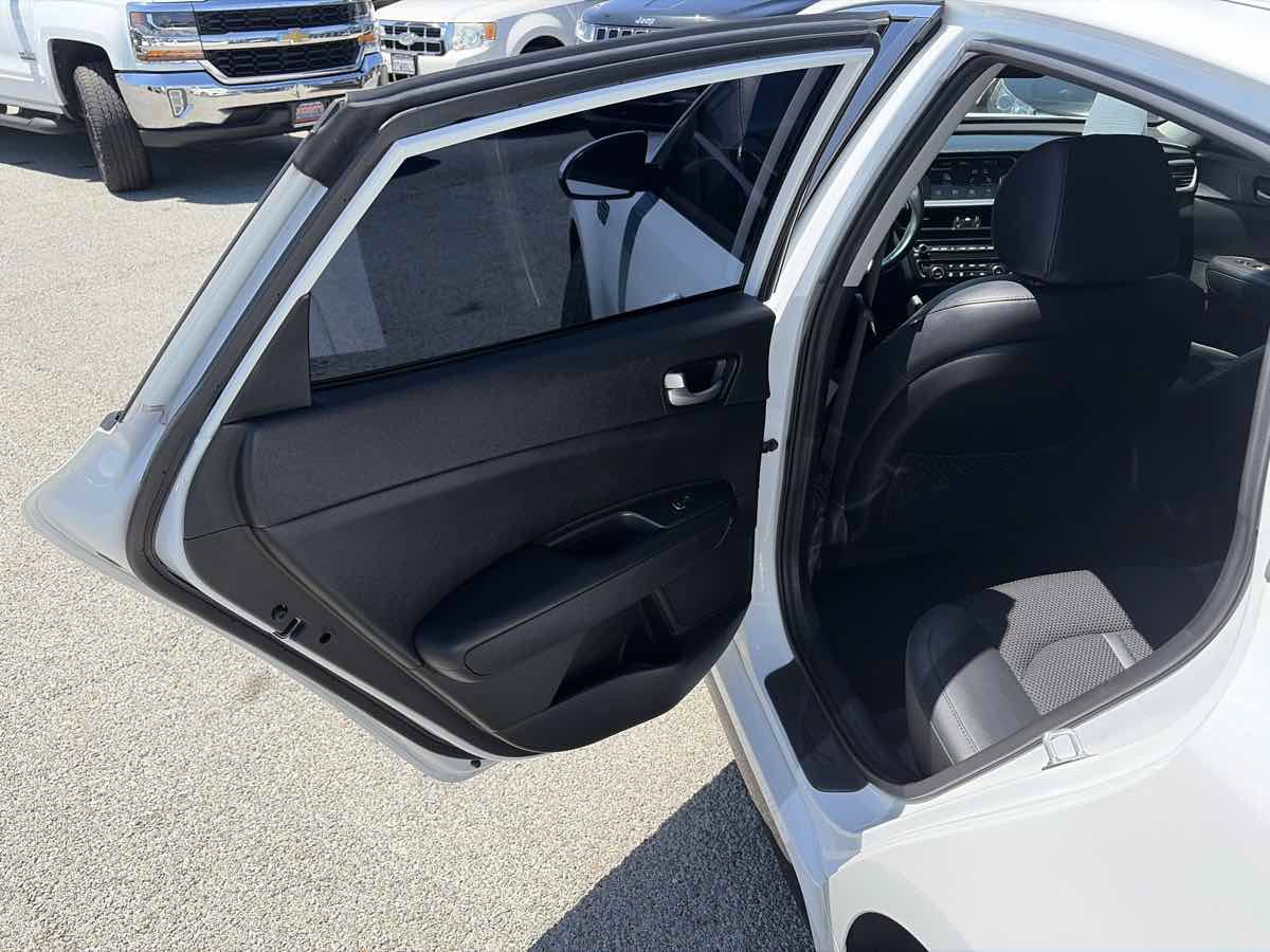 Used 2019 Kia Optima S FWD image 11
