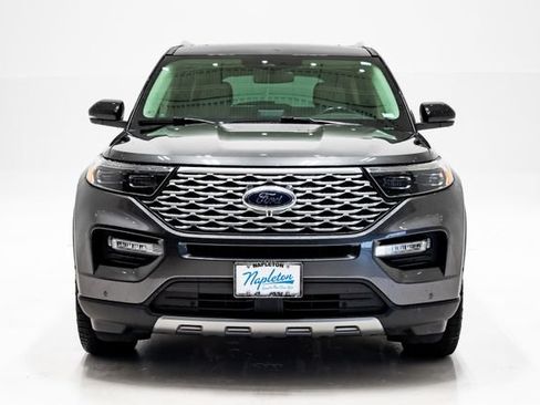 Used 2020 Ford Explorer Platinum w/ Premium Technology Package AWD/4WD image 4