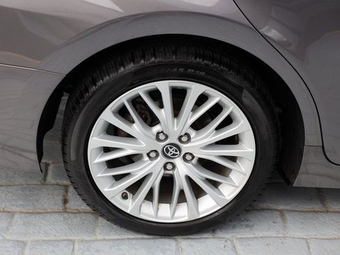 Used 2018 Toyota Camry XLE image 44