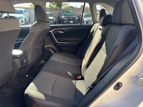 Used 2025 Toyota RAV4 XLE image 36