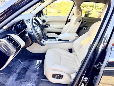 Used 2016 Land Rover Range Rover Sport HSE image 17