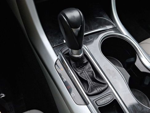 Used 2020 Acura TLX w/ Technology Package FWD image 15