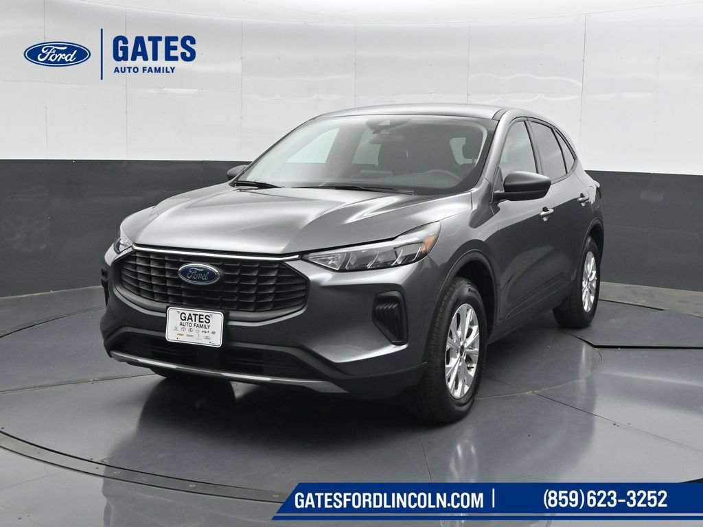 Used 2025 Ford Escape Active AWD/4WD image 5
