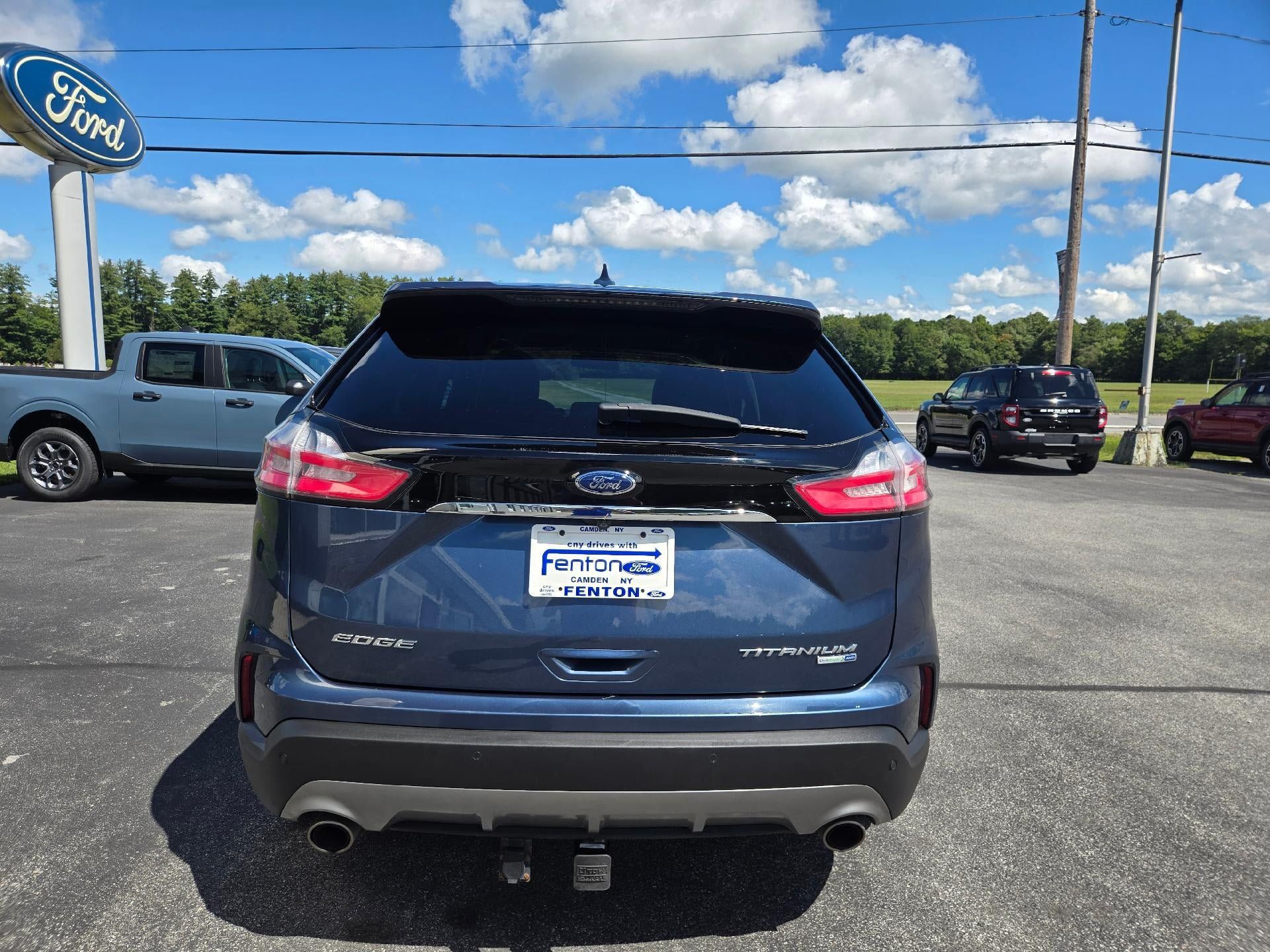 Used 2019 Ford Edge Titanium w/ Equipment Group 301A AWD/4WD image 7